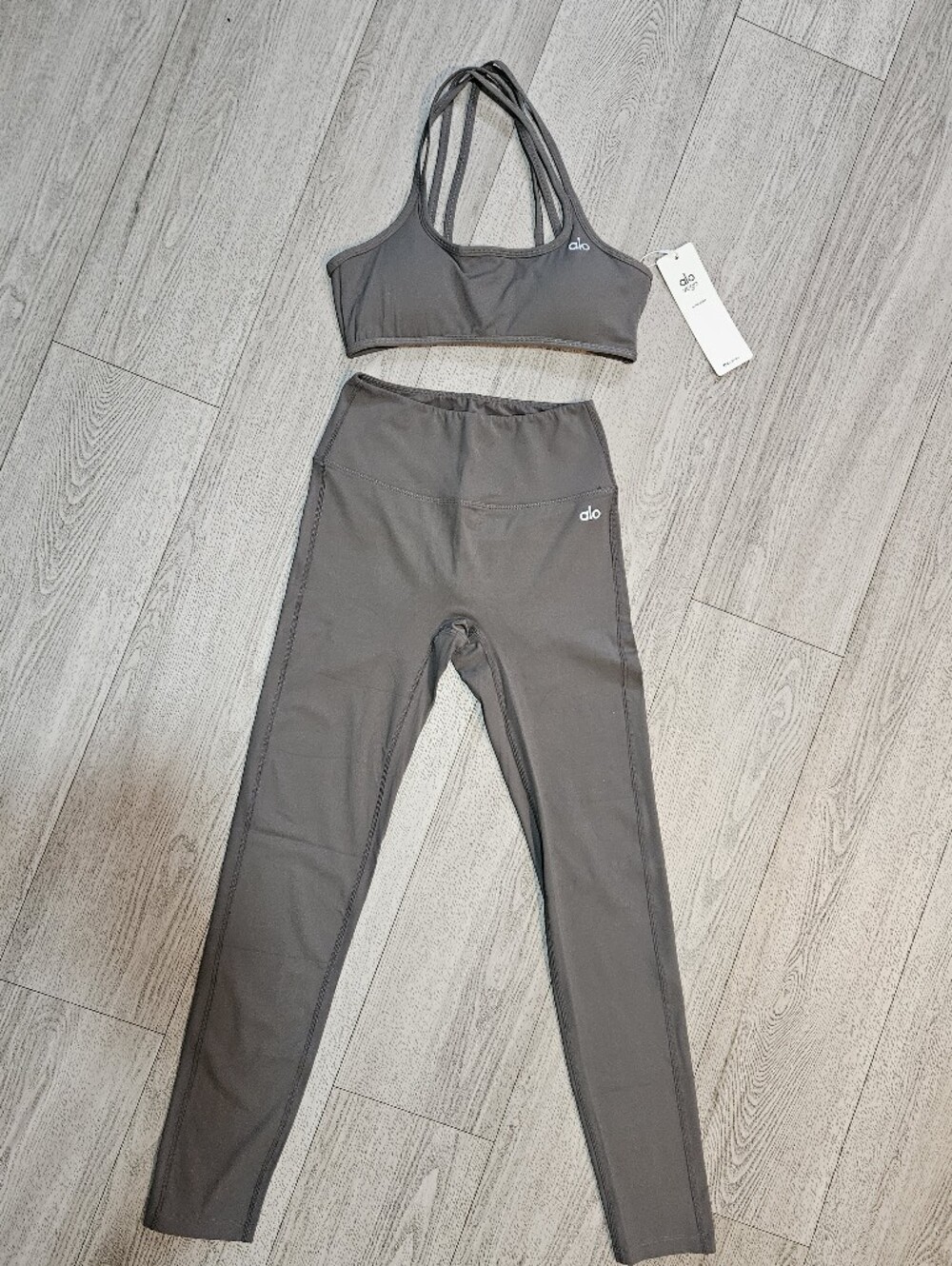 ALO Yoga Women’s Charcoal Gray High-Waist Legging & Sports Bra Set